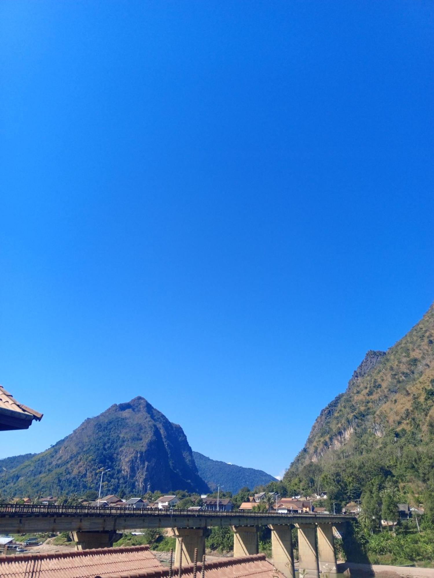 Sunrise Guest House Nongkhiaw Rum bild